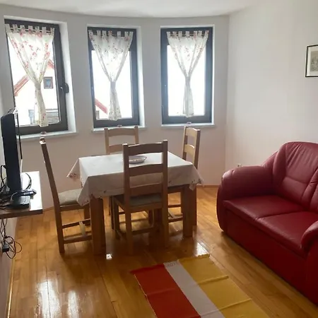 Kuca Za Odmor Ivana Brvnara *